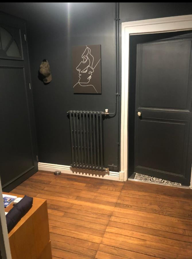Appartement De Charme En Plein Coeur De Nevers Exteriör bild