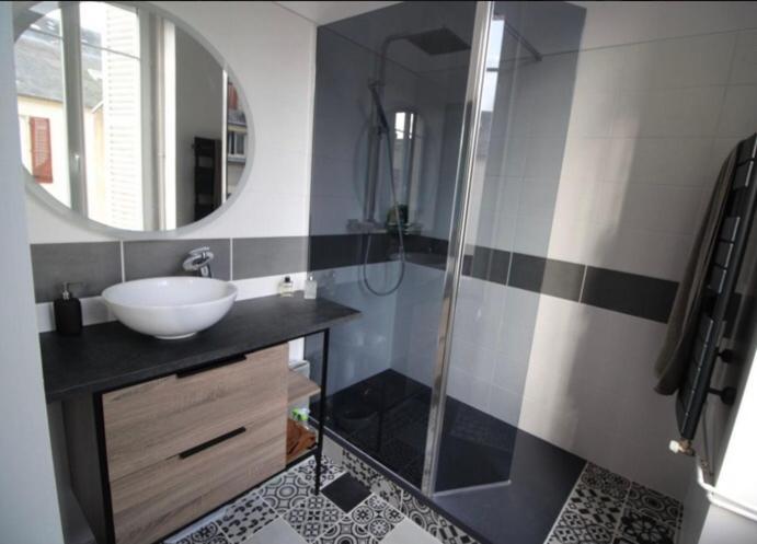 Appartement De Charme En Plein Coeur De Nevers Exteriör bild